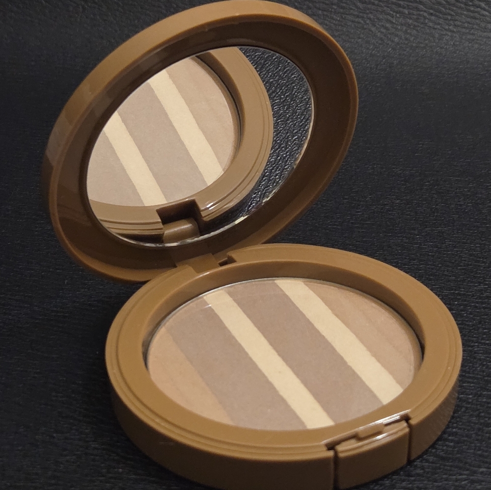 July 4th Sale🔥Belle Beauty by Kim Gravel Bronzer Highlighter In Ray Of Sunshine